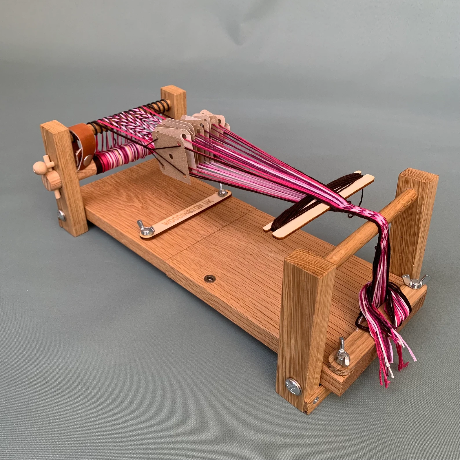 Folding Tablet Loom: for Band Weaving - W101